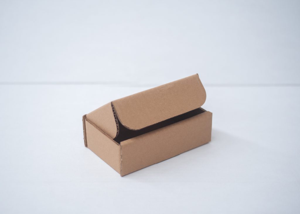 caja_troquelada_3_strongpack-scaled